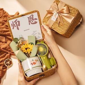 送老师档次高又不贵的礼物,送女班主任实用礼物?